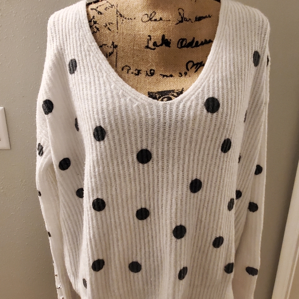 White V-Neck Sweater with Grey Polka Dots, Women's Size XL